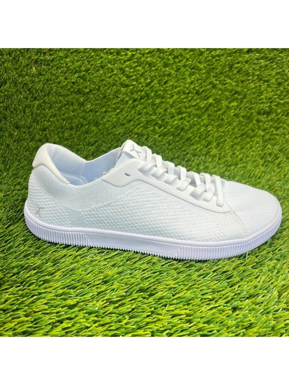 Flux Adapt Trainer White Mens Size 8 Womens Size 9 Barefoot Running Shoes